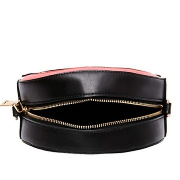 Betsey Johnson OVER THE RAINBOW CROSSBODY - Picture 3 of 6